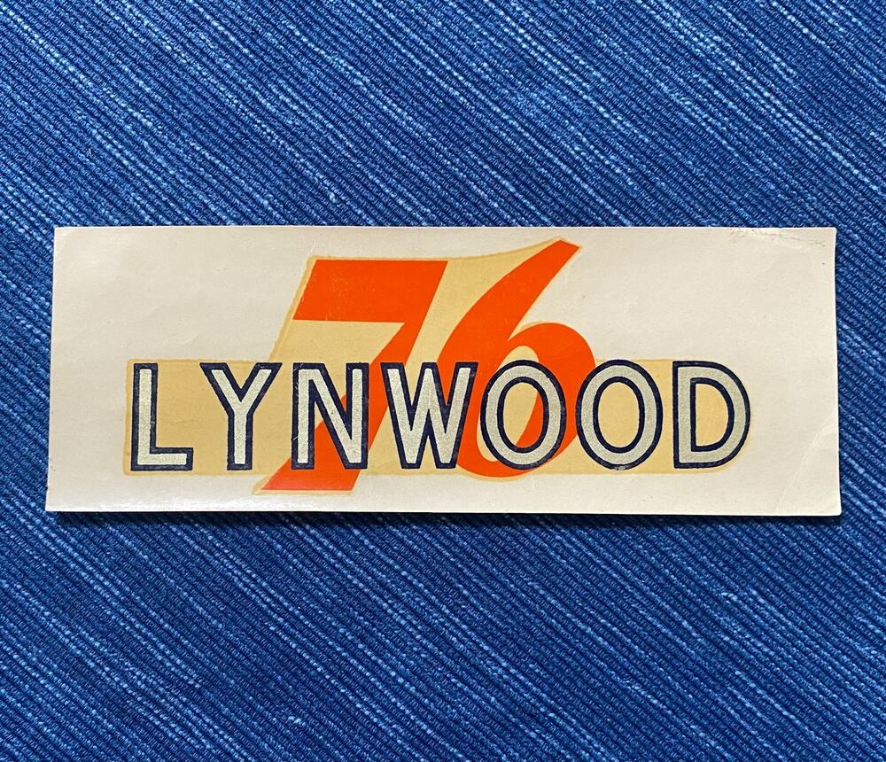 Vintage Union 76 Oil Lynwood California Water Decal Gas Station Travel Souvenir